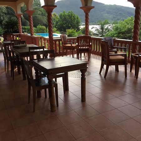 Bayview Villa -Sea Side Villa Anse Boileau Extérieur photo