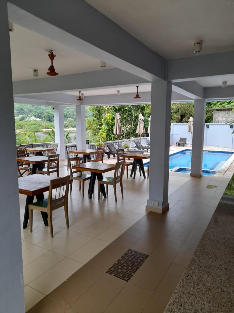 Bayview Villa -Sea Side Villa Anse Boileau Extérieur photo