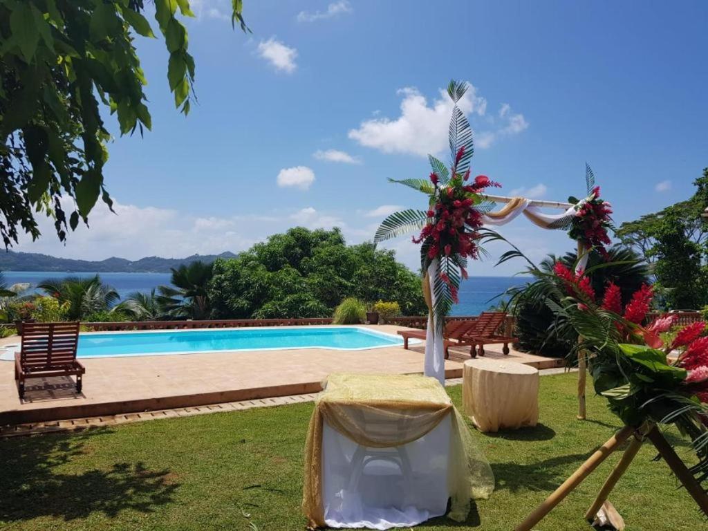 Bayview Villa -Sea Side Villa Anse Boileau Extérieur photo