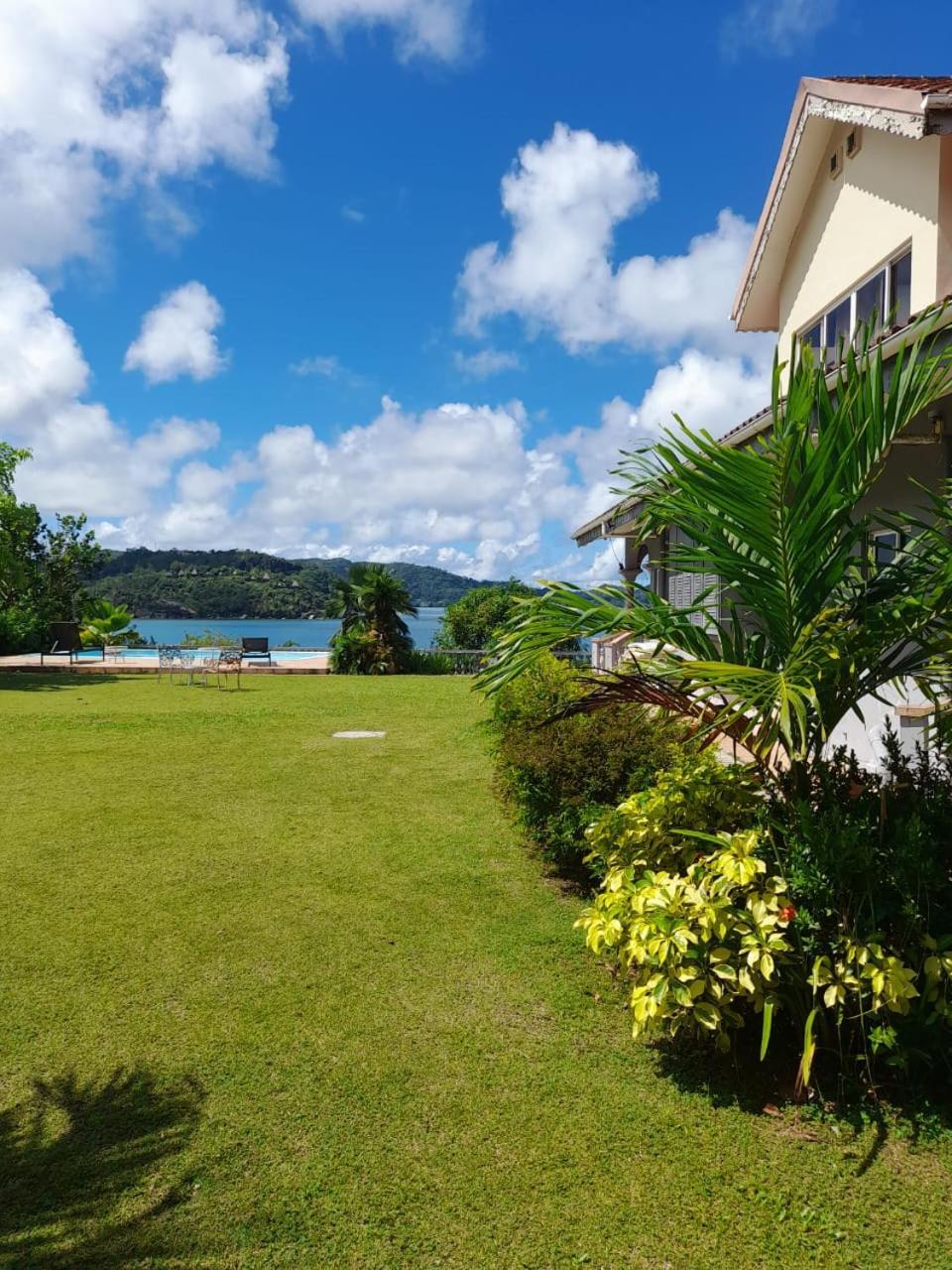 Bayview Villa -Sea Side Villa Anse Boileau Extérieur photo