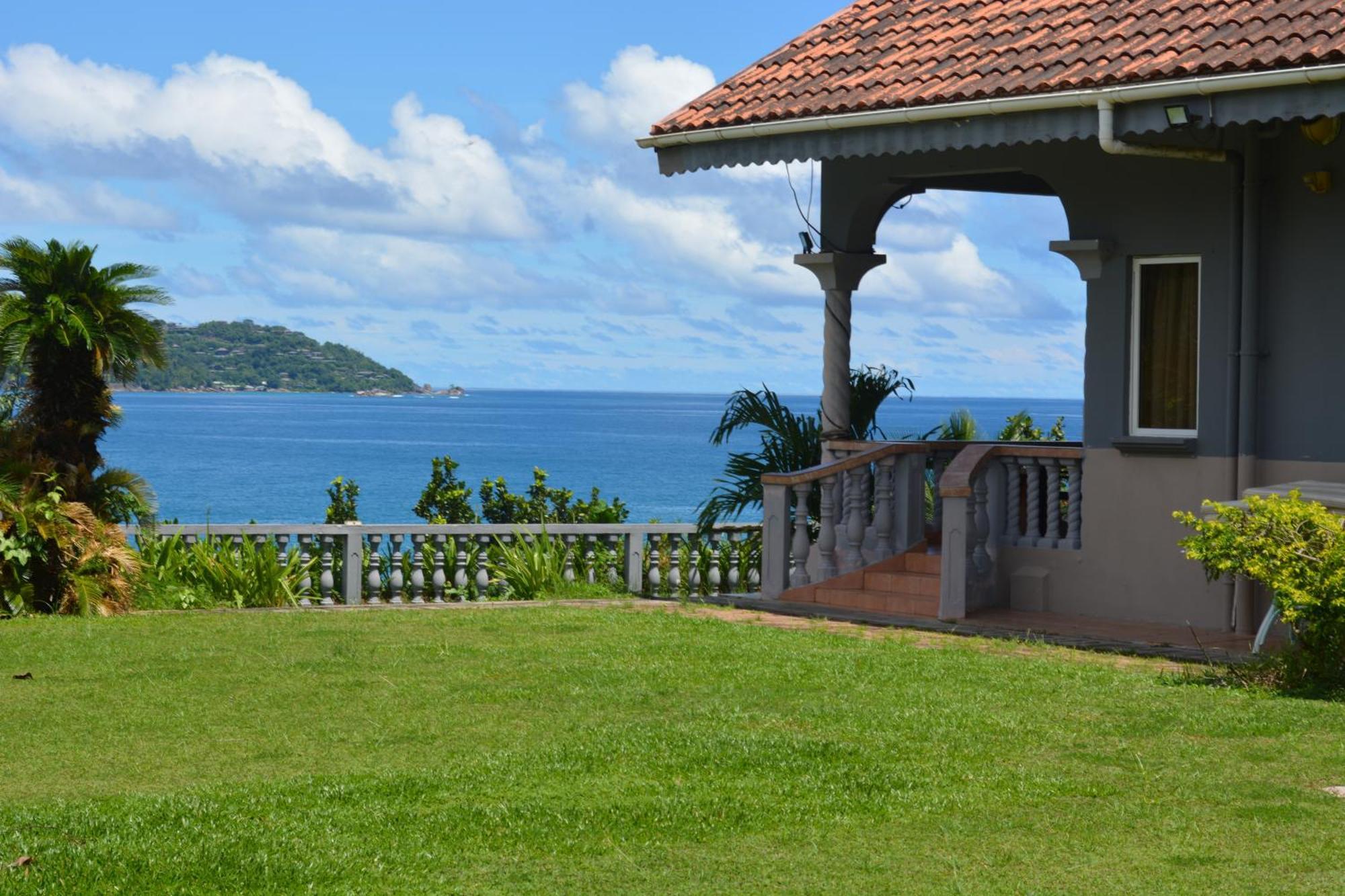 Bayview Villa -Sea Side Villa Anse Boileau Extérieur photo