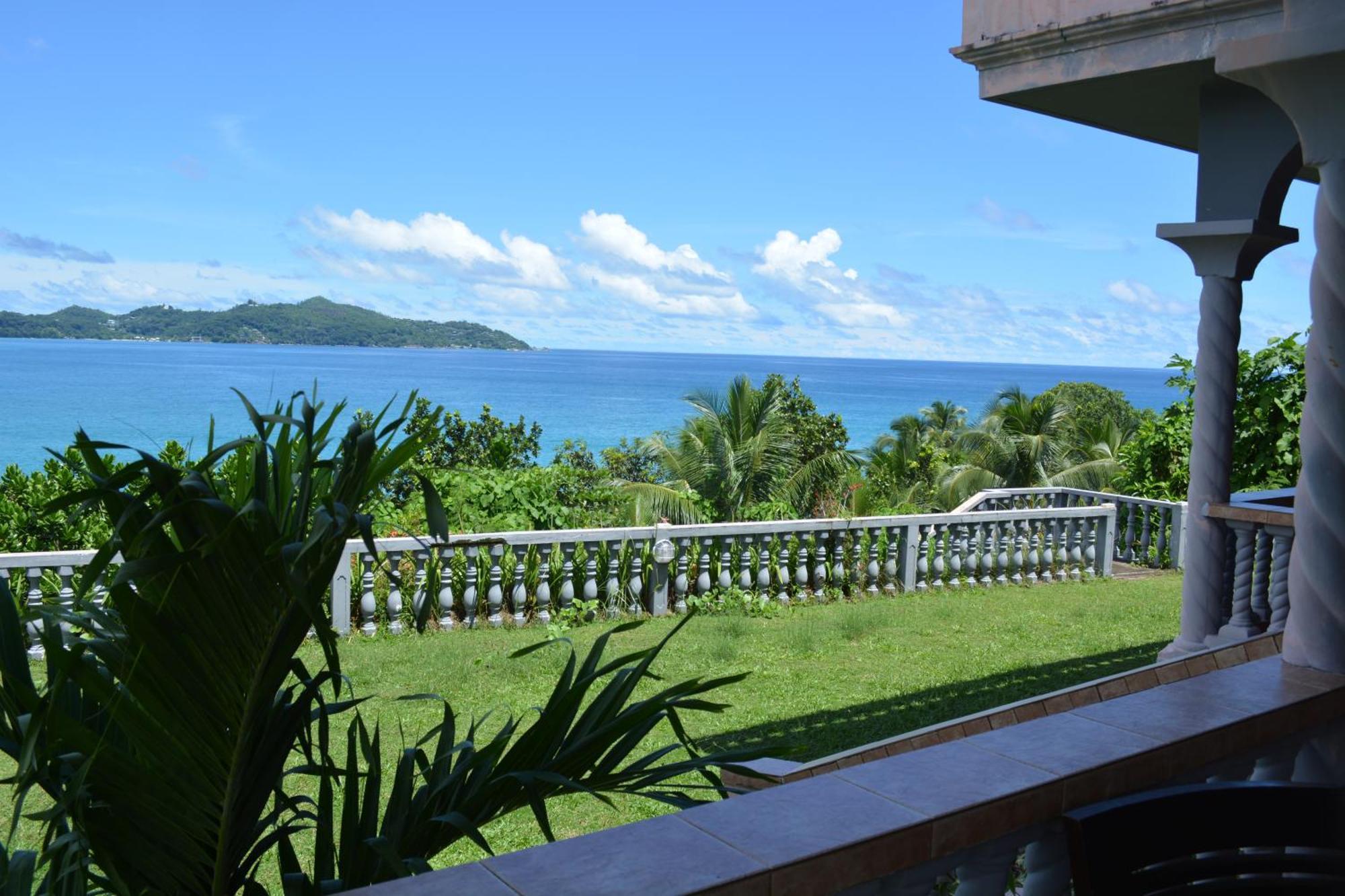 Bayview Villa -Sea Side Villa Anse Boileau Extérieur photo