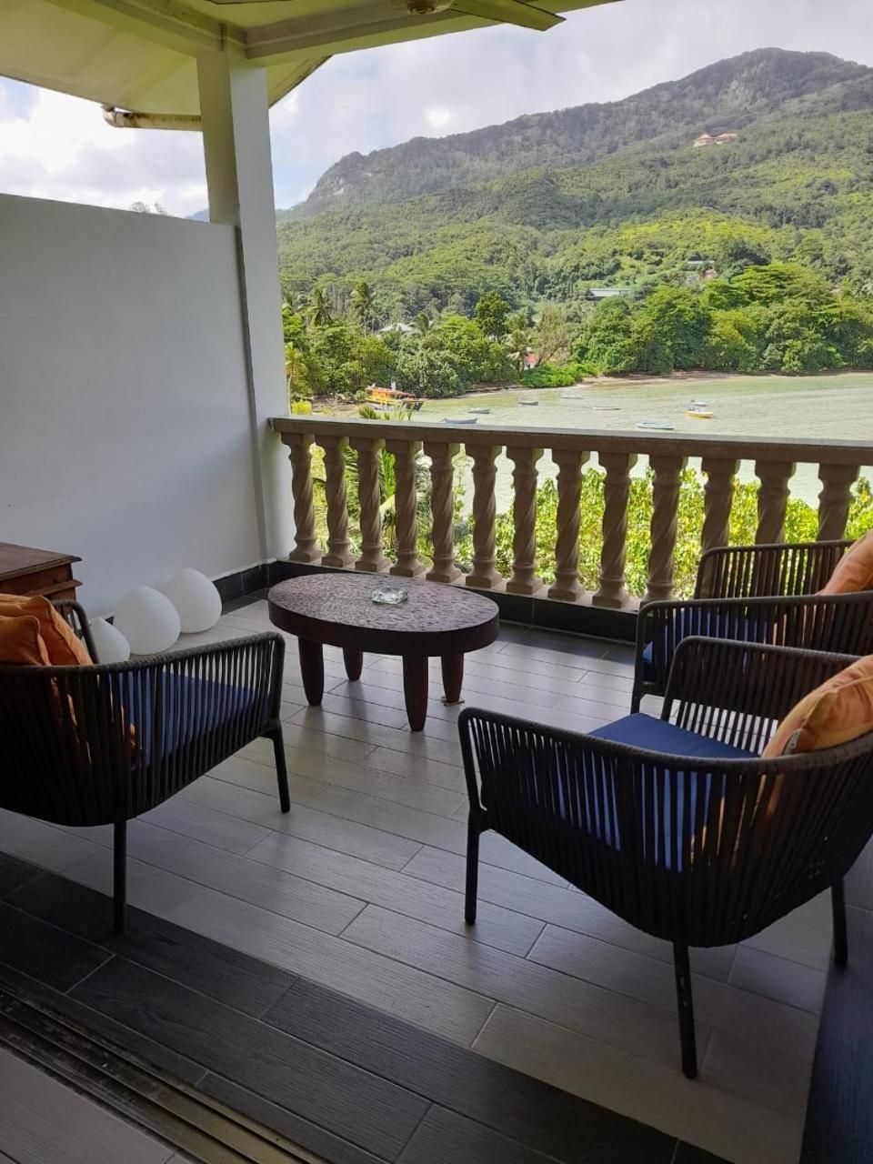 Bayview Villa -Sea Side Villa Anse Boileau Extérieur photo