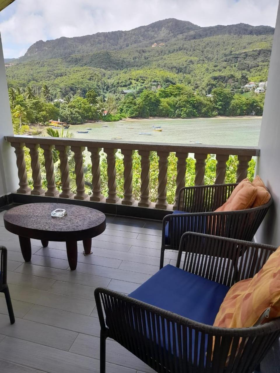 Bayview Villa -Sea Side Villa Anse Boileau Extérieur photo