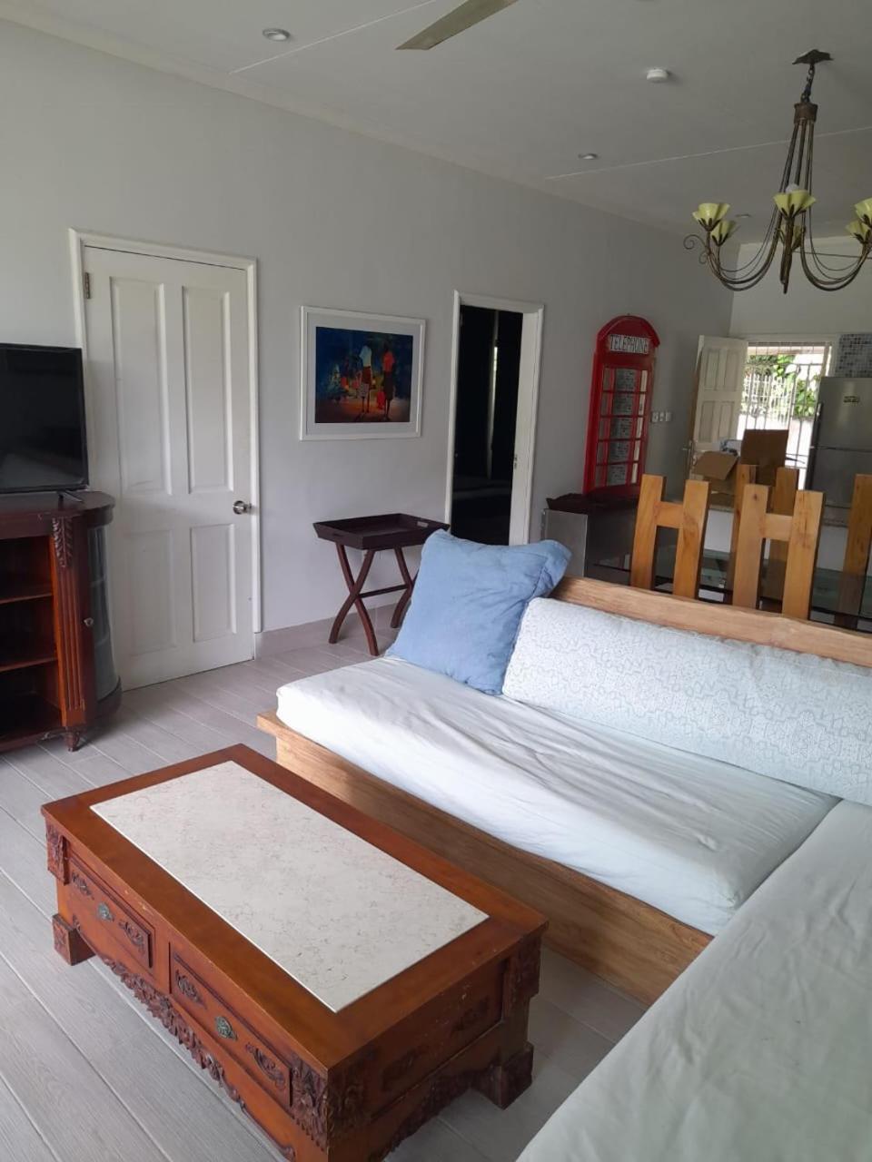 Bayview Villa -Sea Side Villa Anse Boileau Extérieur photo